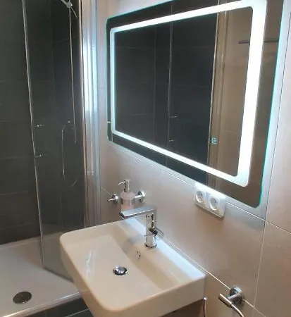 Ec Hotel